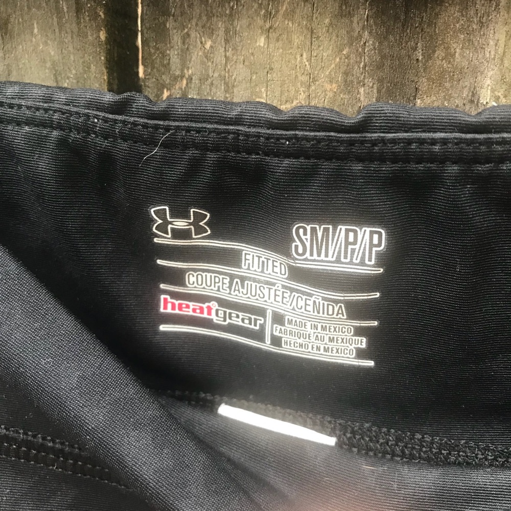Under Armour Capri Heat Gear - Picture 3 of 4